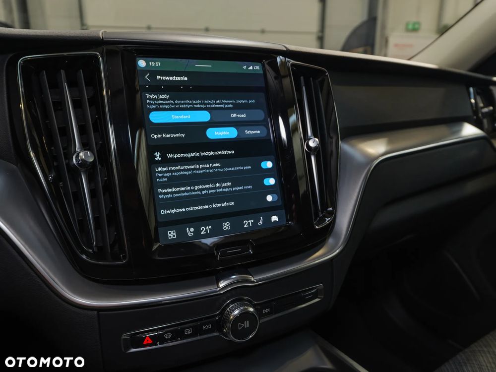 Volvo XC 60 B4 D AWD Core - 34