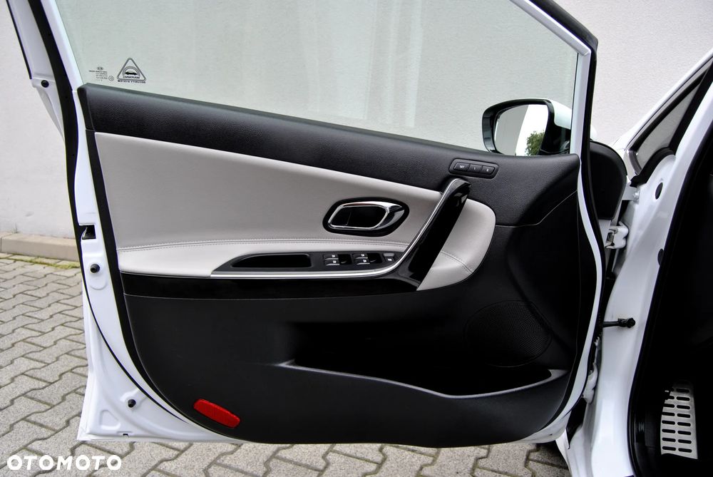 Kia Ceed 1.6 GDI Spirit - 26