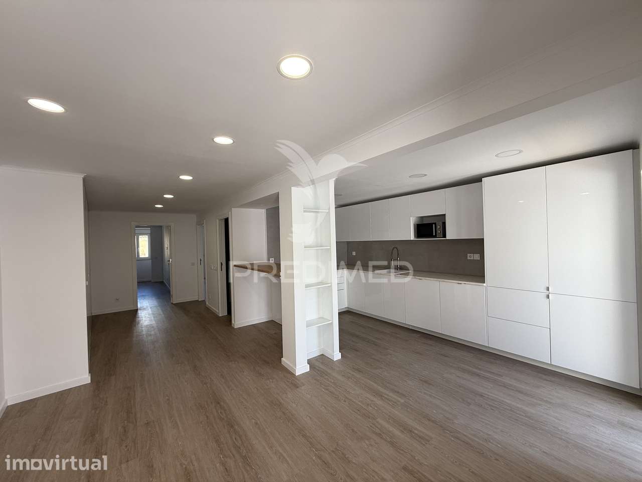 Apartamento T2 Remodelado no Centro de Santarém - Grande imagem: 2/30