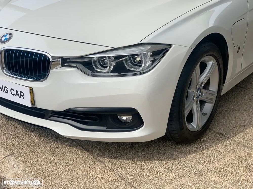 BMW 330 e iPerformance Line Sport - 14