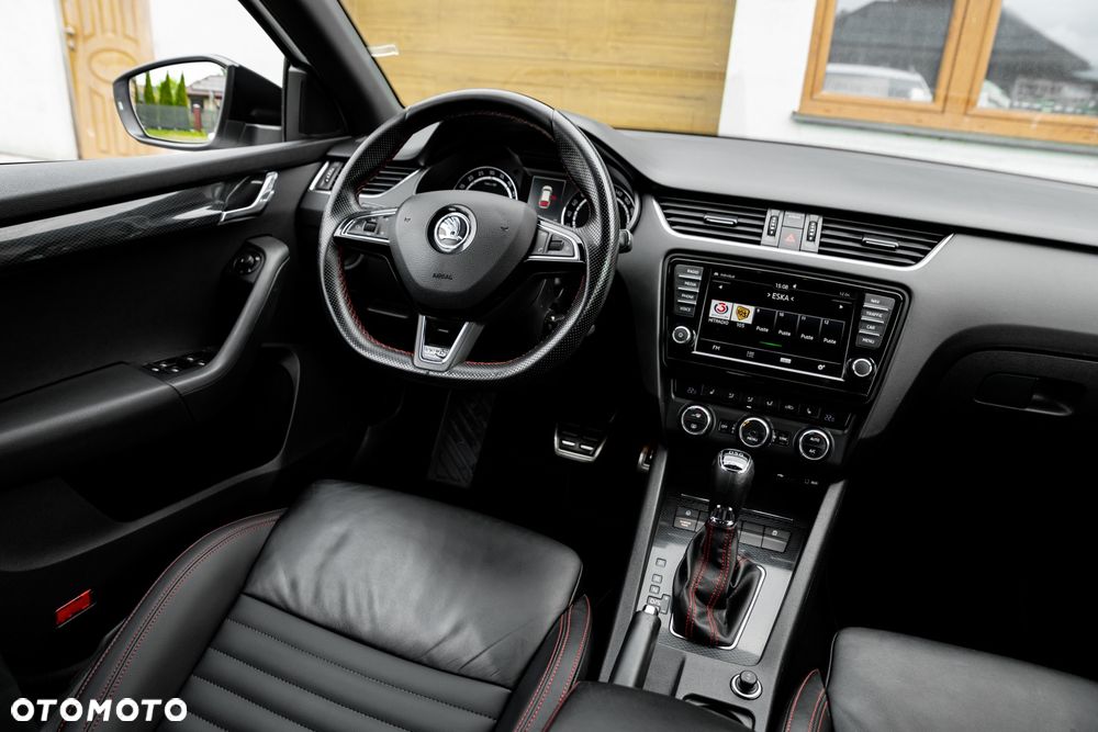 Skoda Octavia 2.0 TDI 4x4 DSG RS - 27