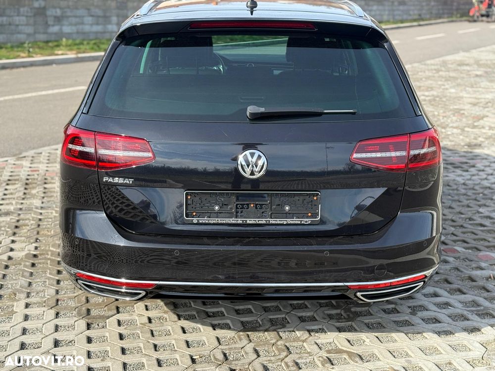 Volkswagen Passat 2.0 TDI R Executive - 9