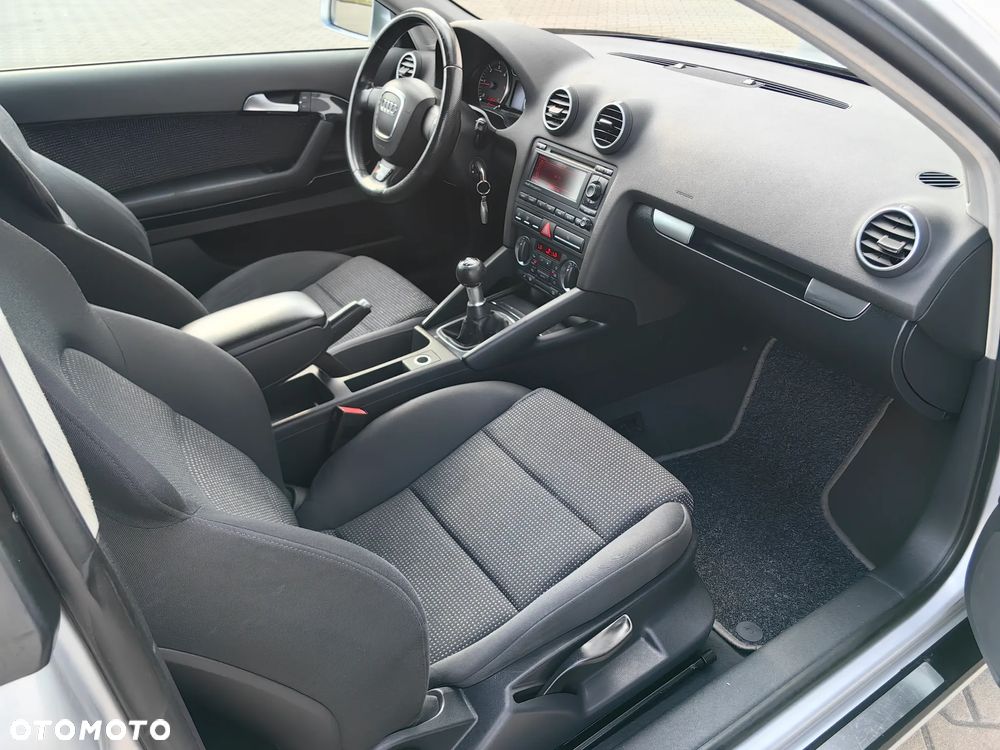 Audi A3 3-drzwiowe 2.0 TDI Ambiente - 7