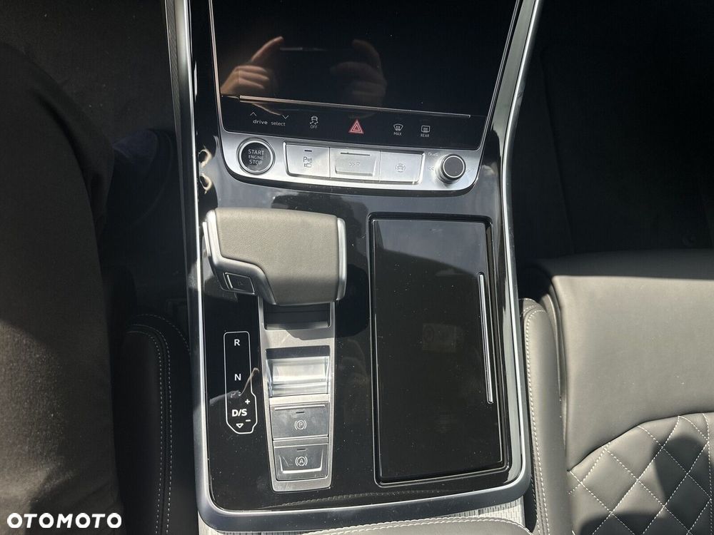 Audi Q8 - 16