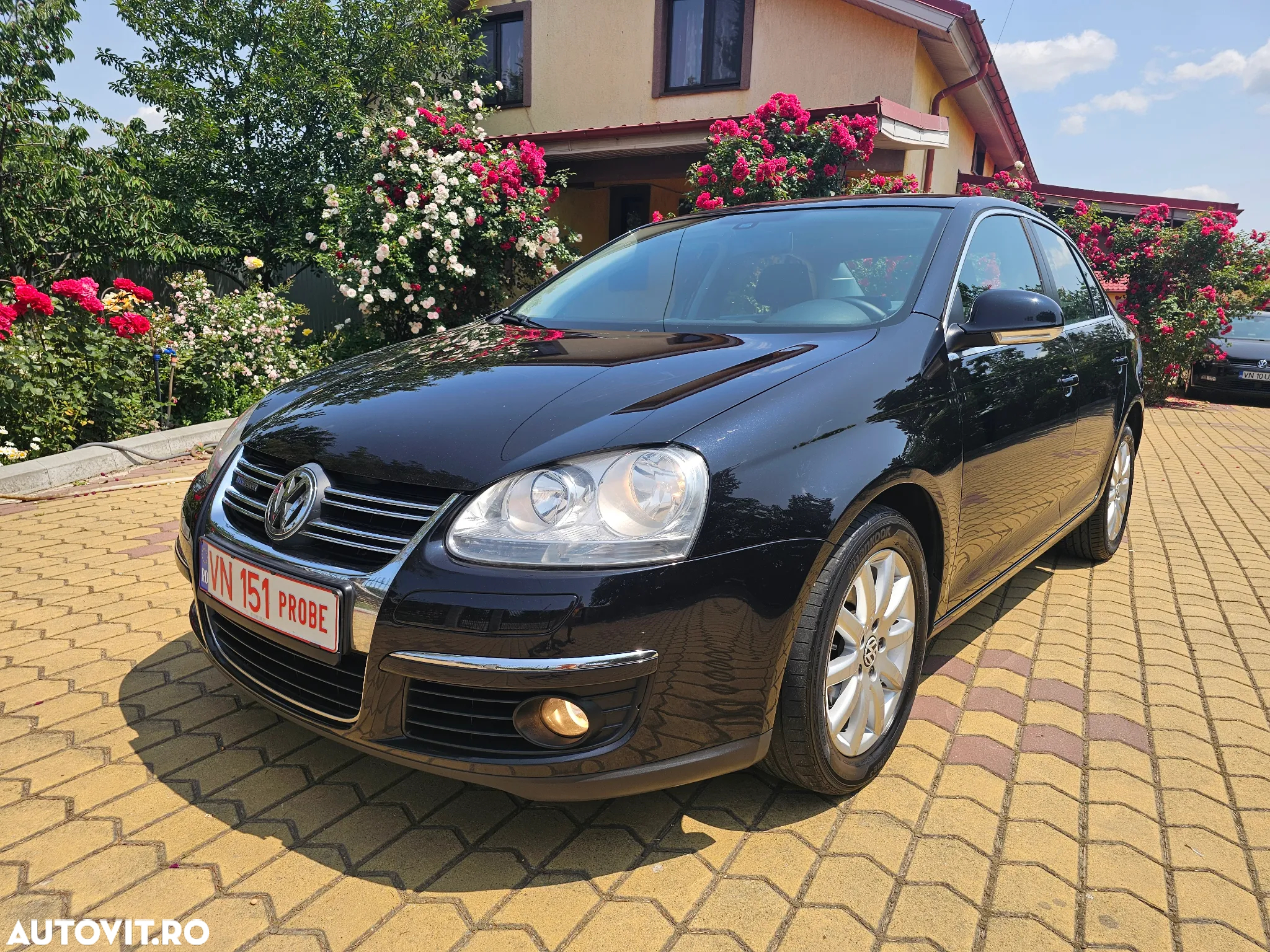 Volkswagen Jetta 1.9 TDI DPF Comfortline BlueMotion - 17