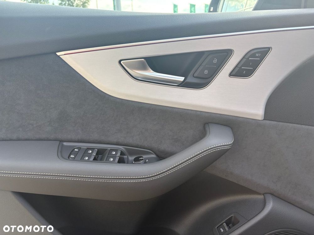 Audi Q8 - 13