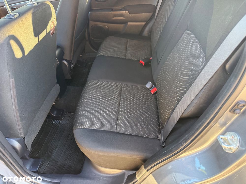 Mitsubishi ASX 1.8 DI-D 4WD Instyle - 15