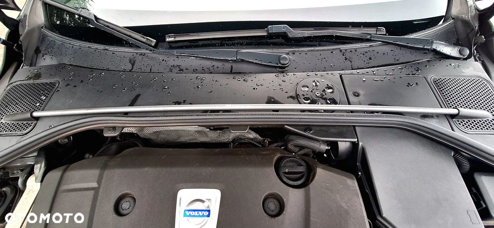 Volvo V60 D3 R-Design - 16