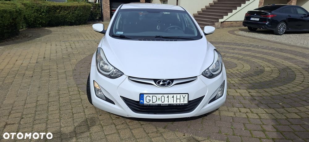Hyundai Elantra 1.6 Classic + - 12