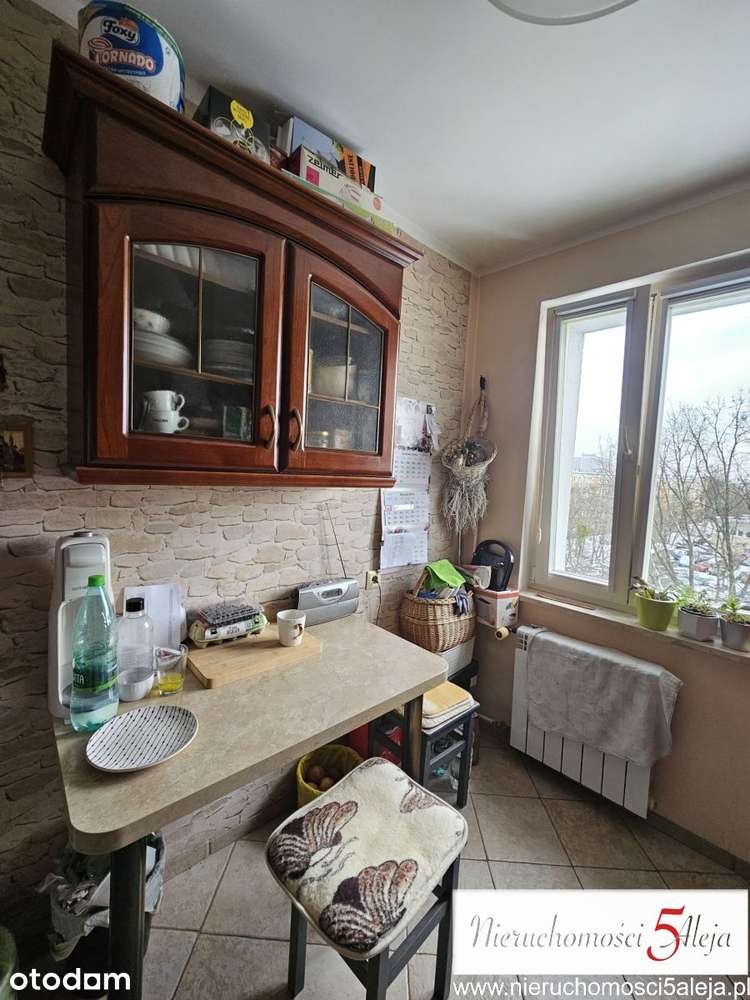 3 pok, balkon os. Przyjaźni Winogrady