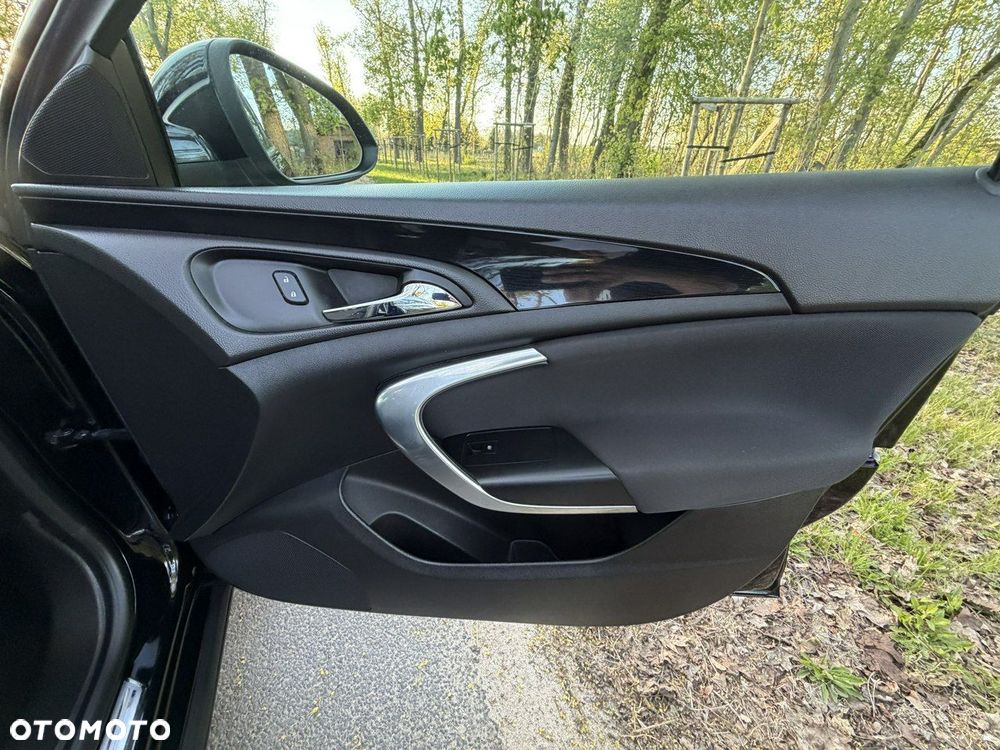 Opel Insignia - 30