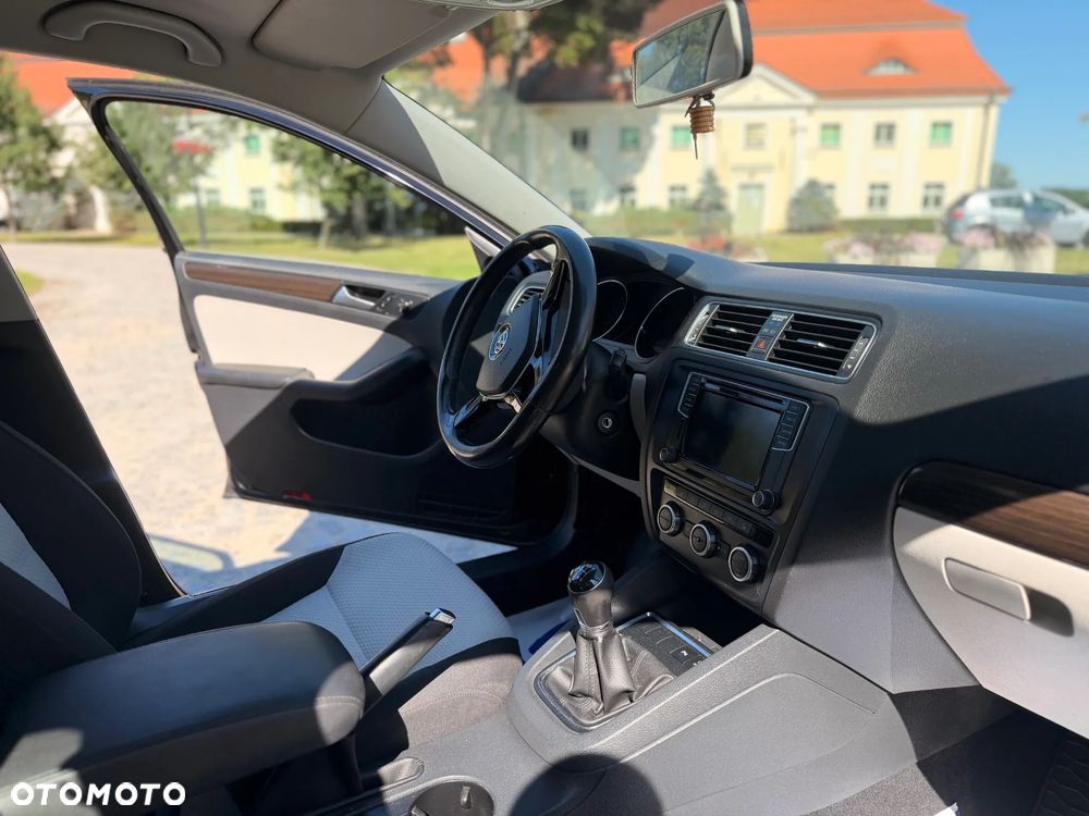 Volkswagen Jetta 1.4 TSI BMT Comfortline - 20