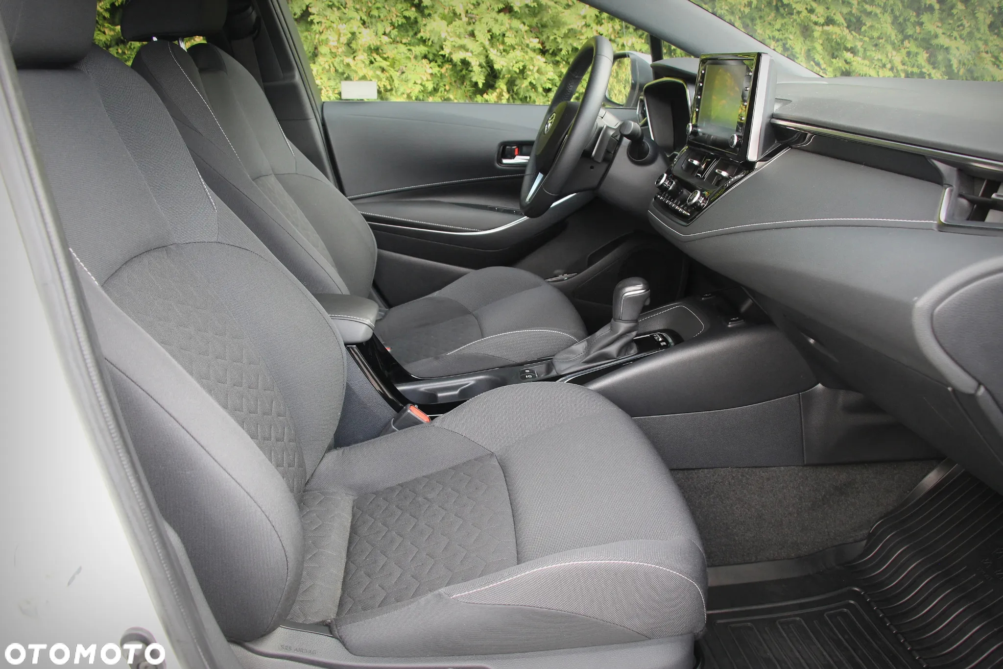 Toyota Corolla 2.0 Hybrid Comfort - 19