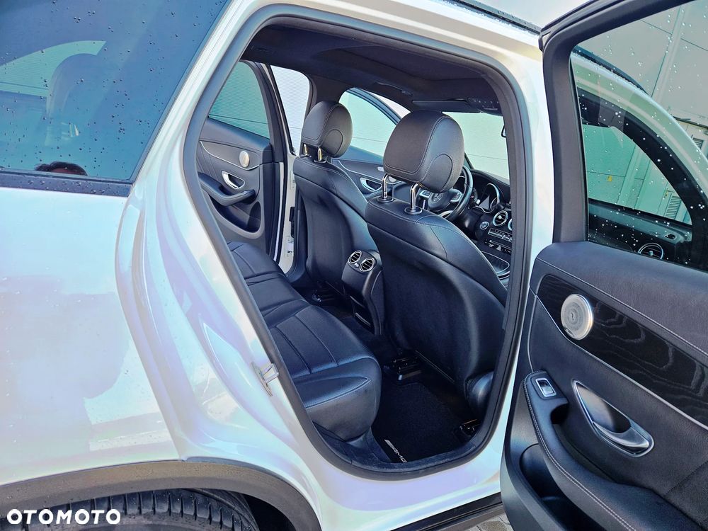 Mercedes-Benz GLC - 6