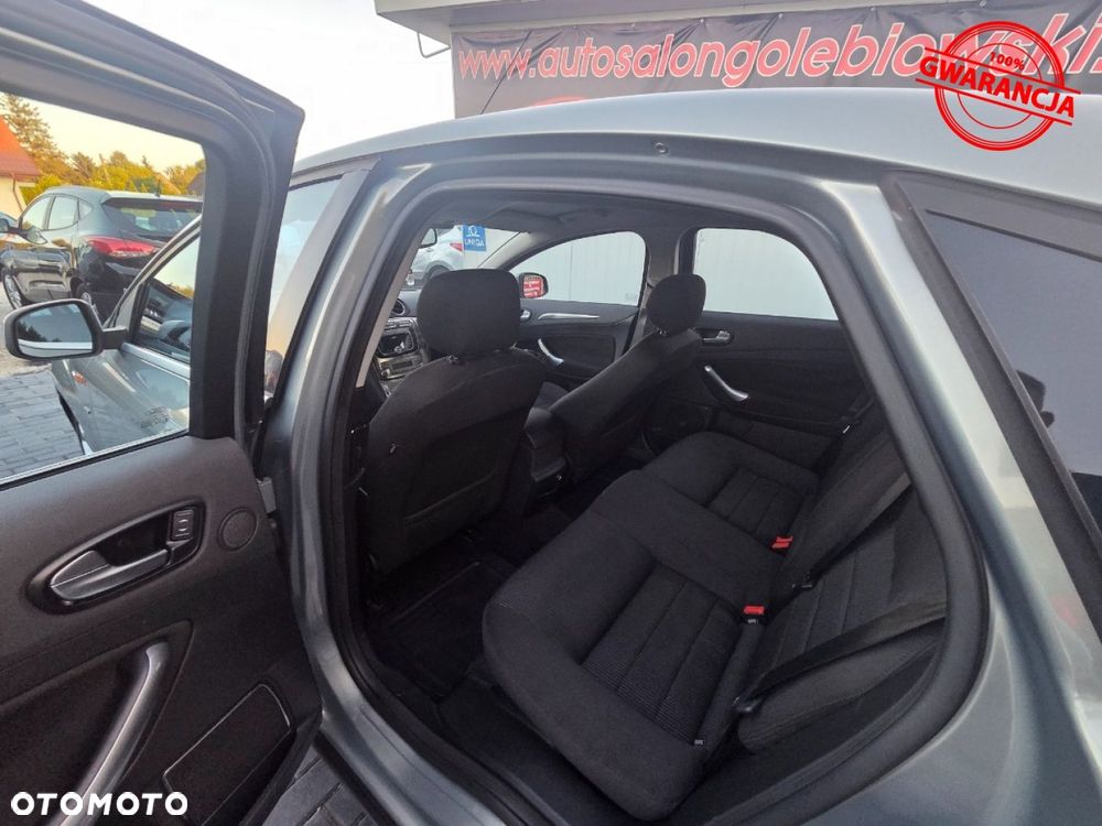 Ford Mondeo - 26