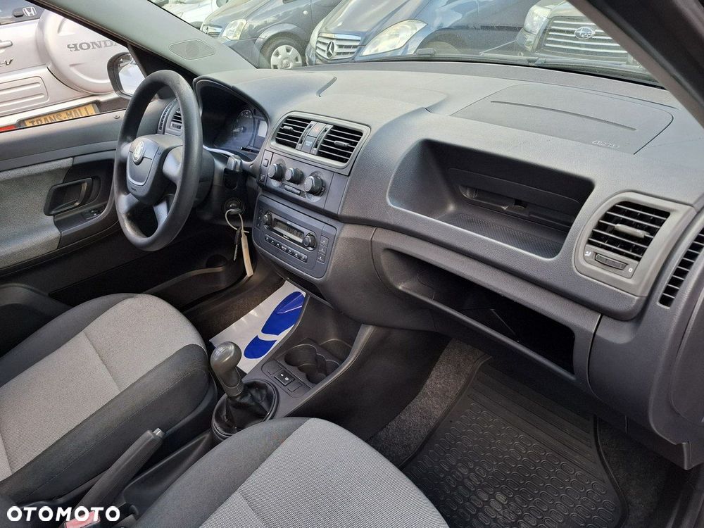 Skoda Roomster 1.2 Style PLUS EDITION - 16