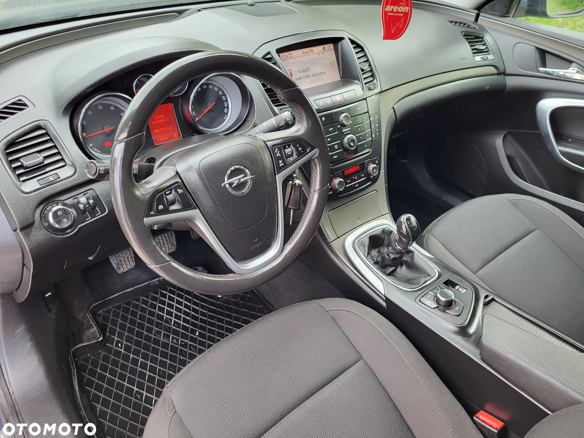 Opel Insignia 1.6 Turbo Sports Tourer Cosmo - 22