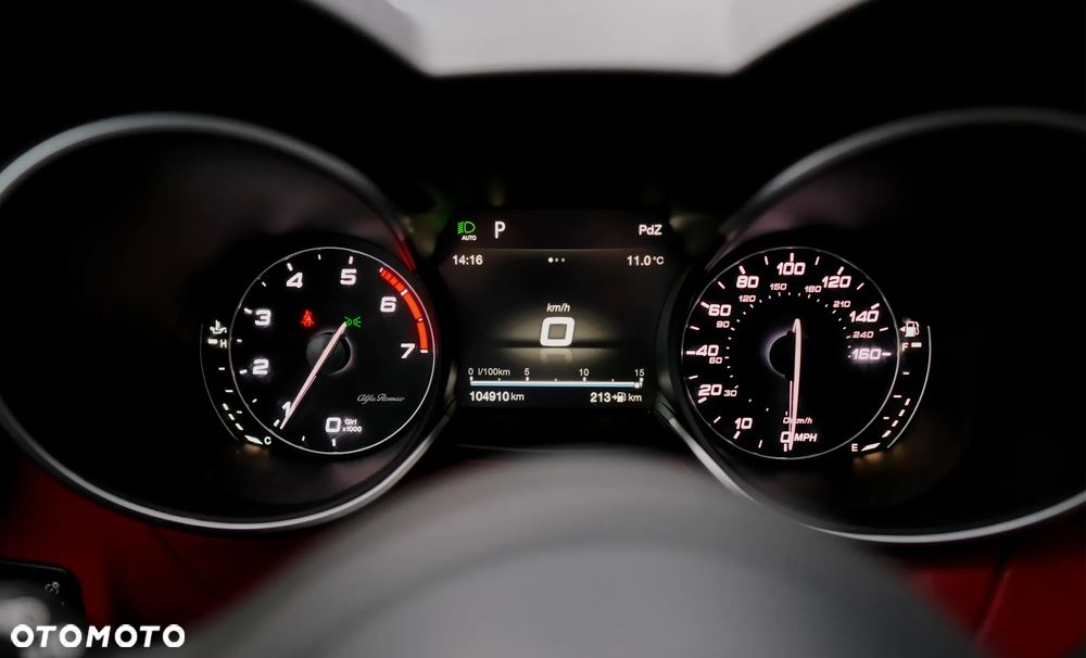 Alfa Romeo Stelvio - 32