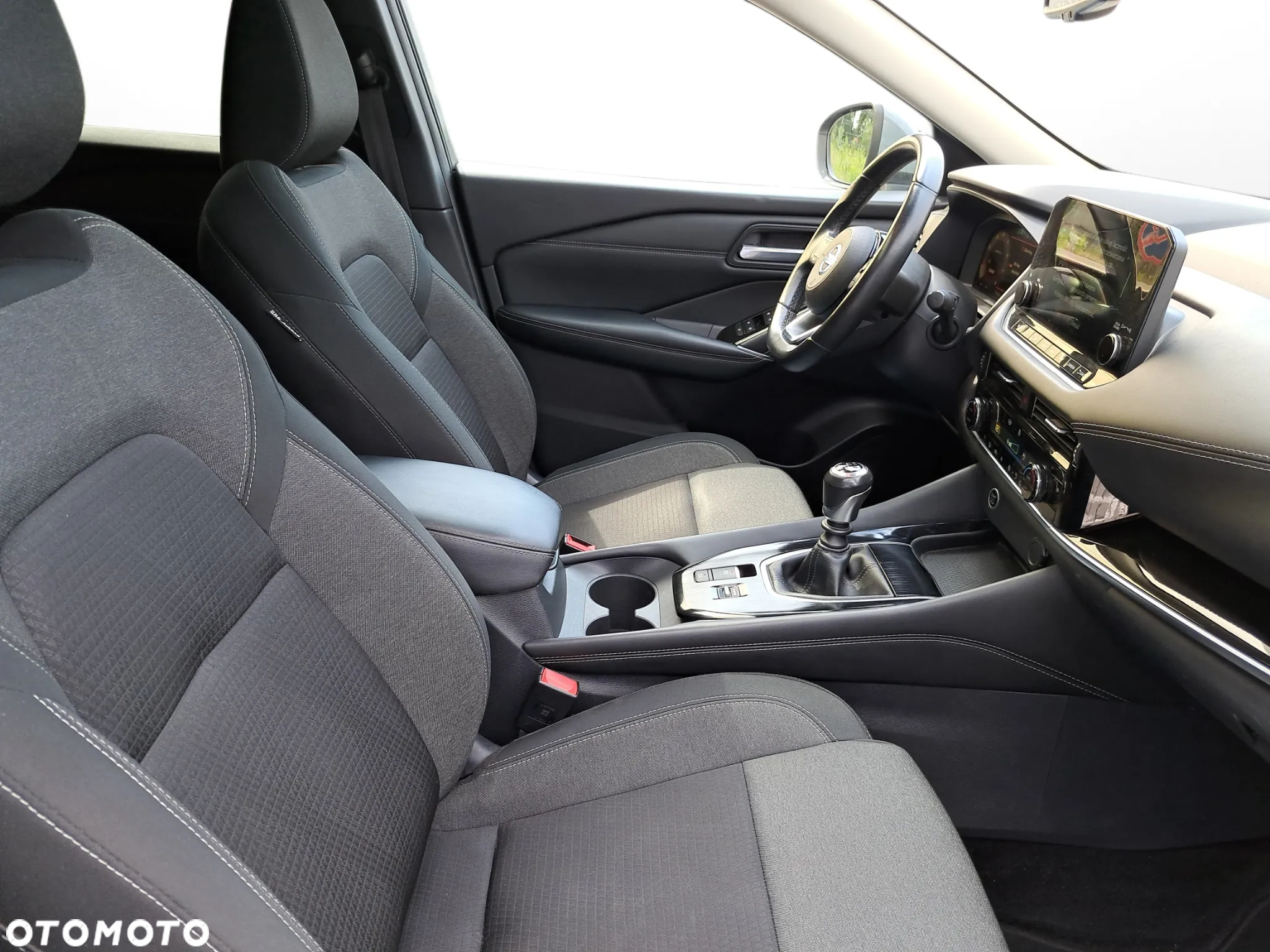 Nissan Qashqai 1.3 DIG-T N-Connecta EU6d - 13