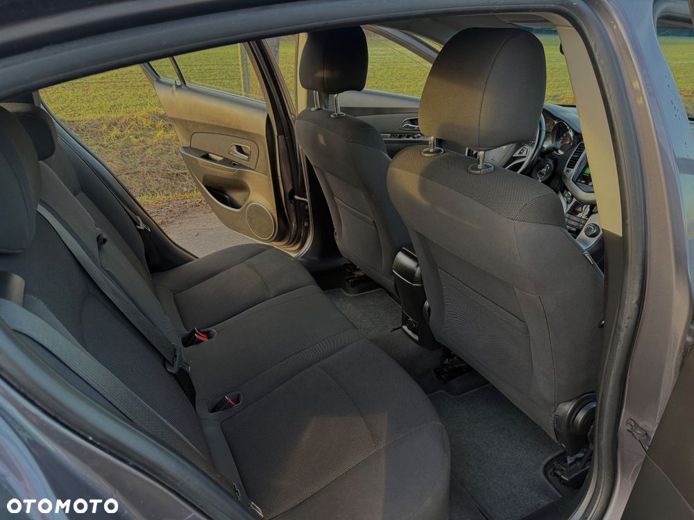 Chevrolet Cruze 1.7 D LT+ Premium - 16