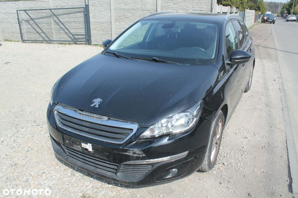 Peugeot 308 - 1
