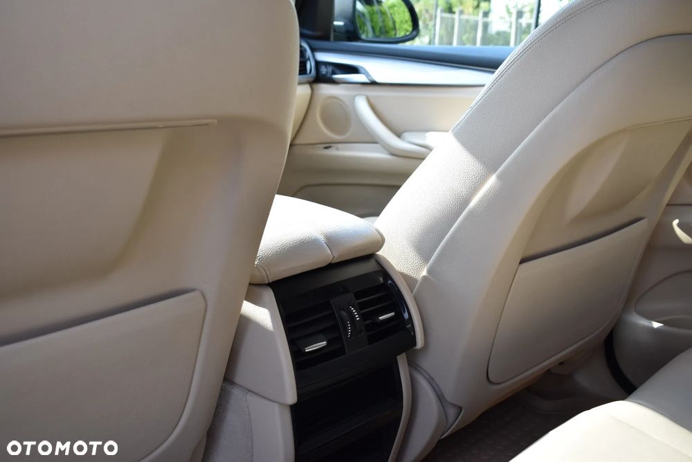 BMW X5 xDrive25d - 9