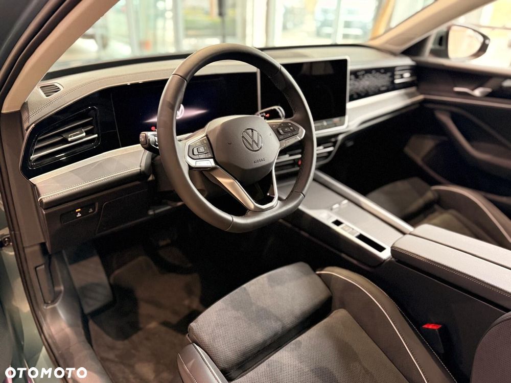 Volkswagen Passat - 8