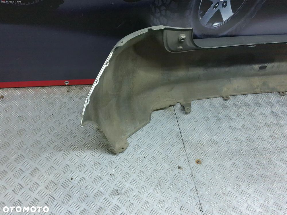 Toyota auris i zderzak tył - 6