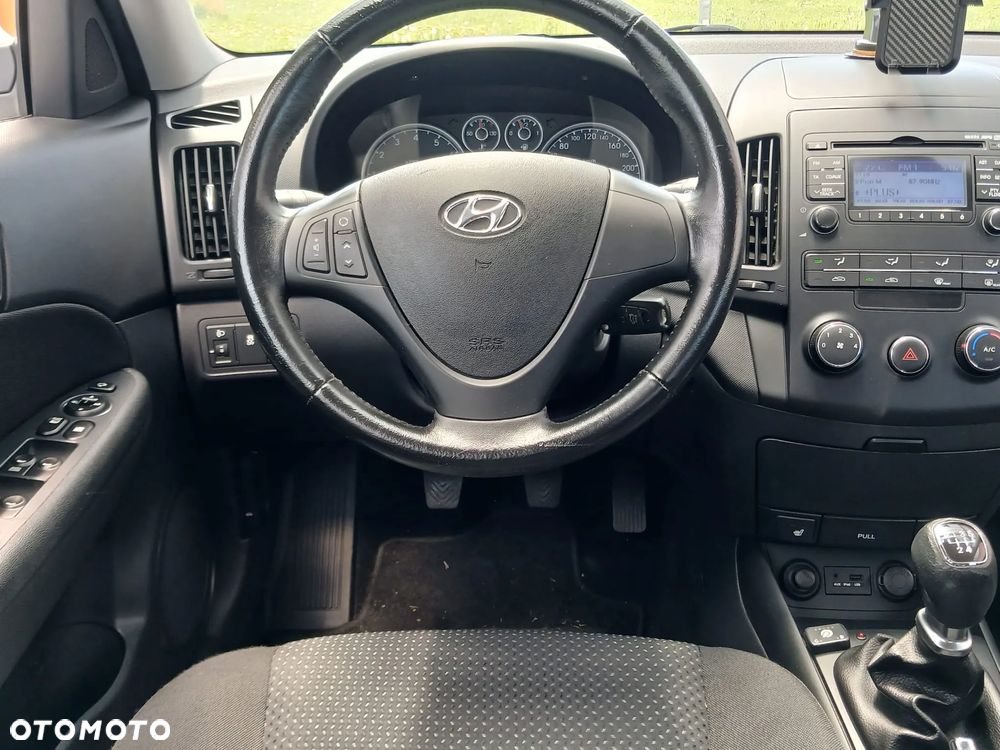 Hyundai i30 1.4 FIFA WM Edition - 21