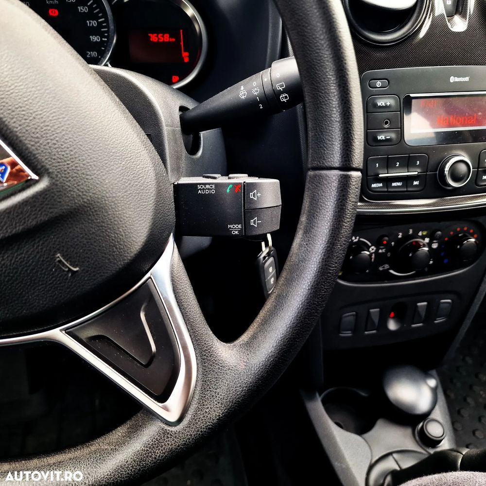 Dacia Sandero 0.9 TCe SL PLUS - 17