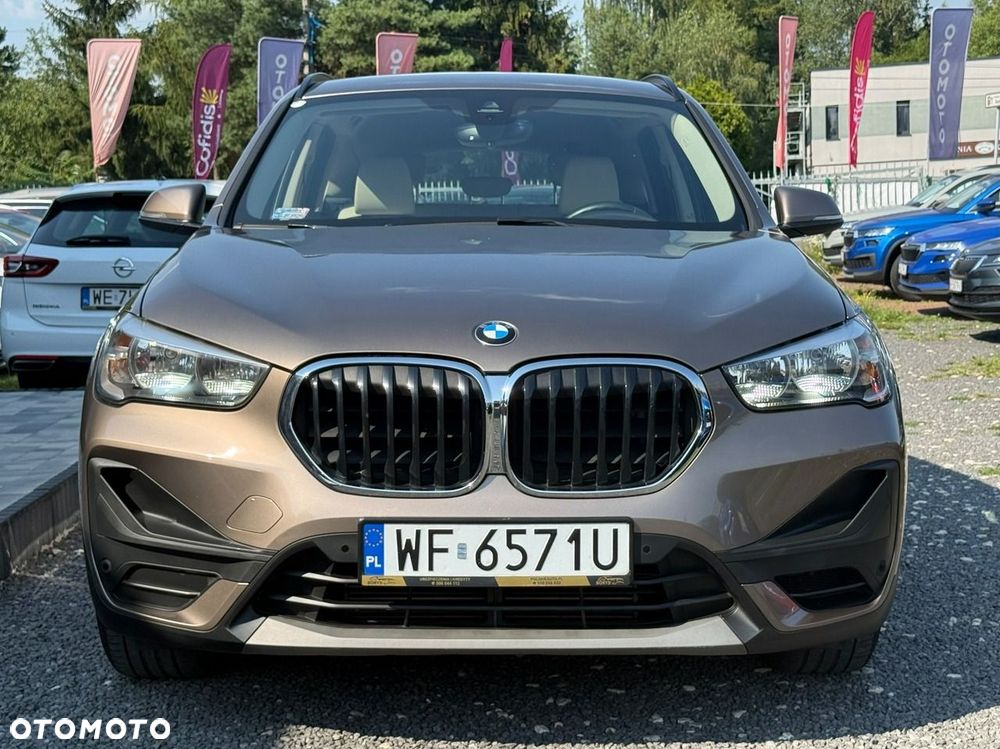 BMW X1 sDrive18i xLine - 6