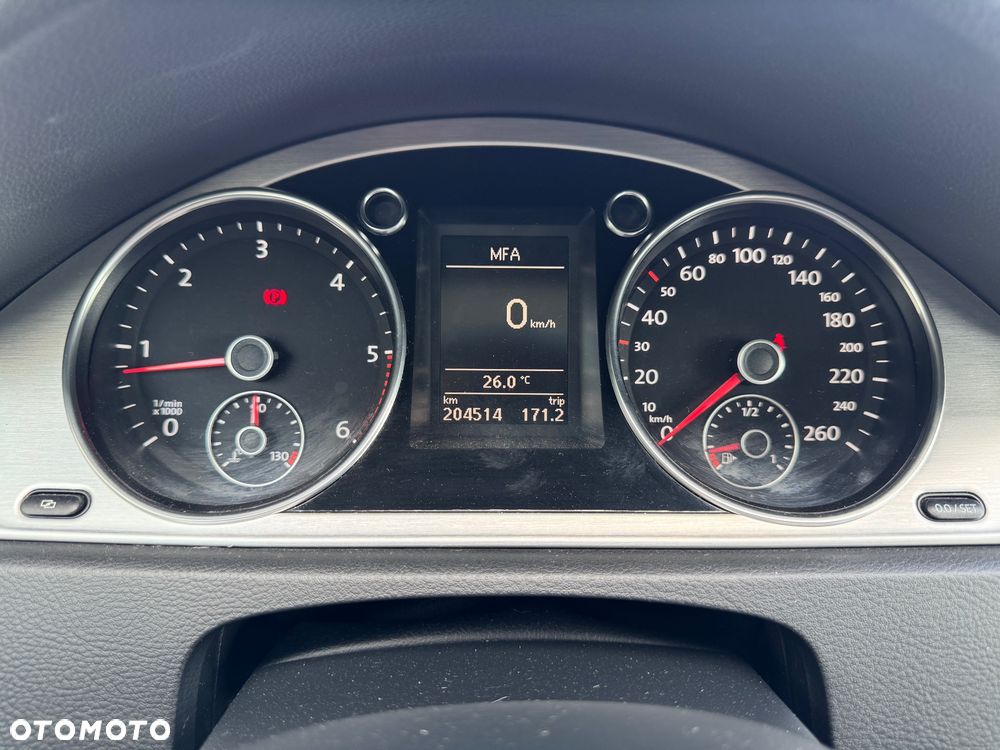 Volkswagen Passat Variant 1.6 TDI BlueMotion Technology Highline - 10