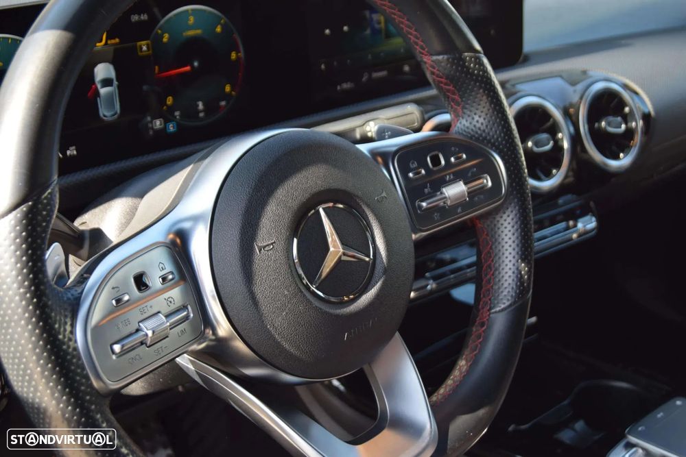Mercedes-Benz A 180 d AMG Line Aut. - 31