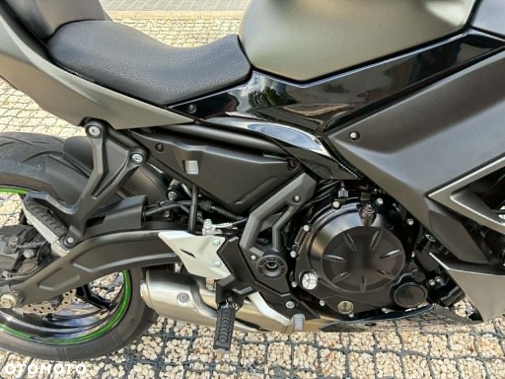 Kawasaki Ninja - 14