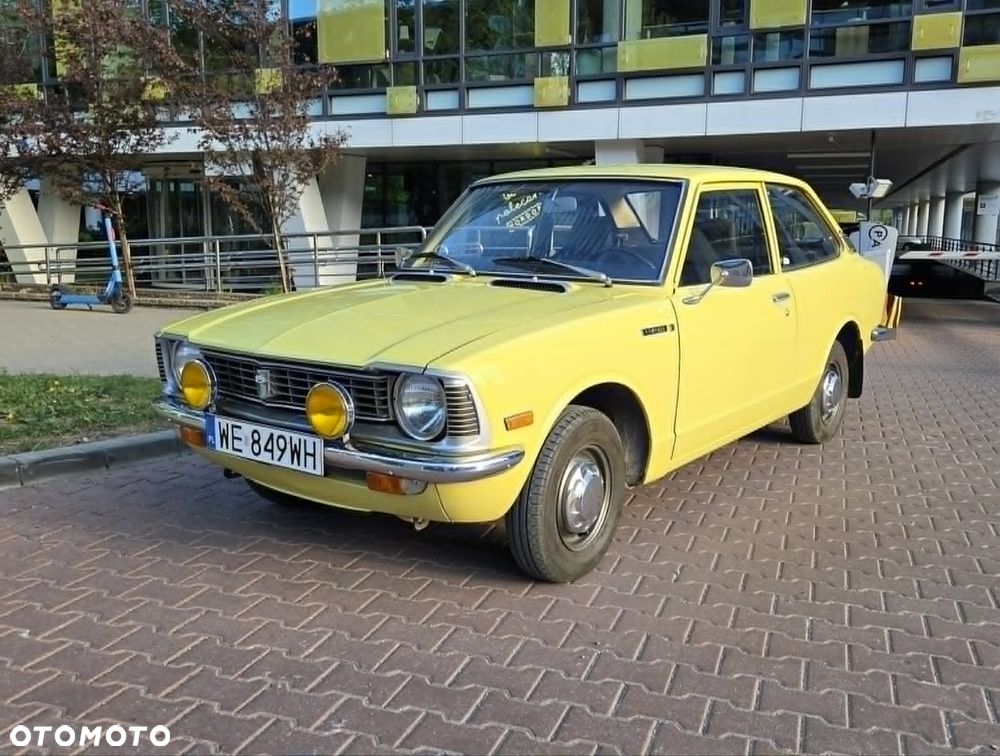 Toyota Corolla - 1