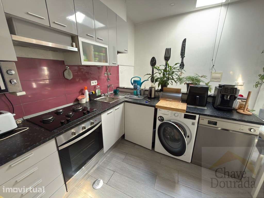 Moradia T2 remodelada - Ceira - Grande imagem: 5/22
