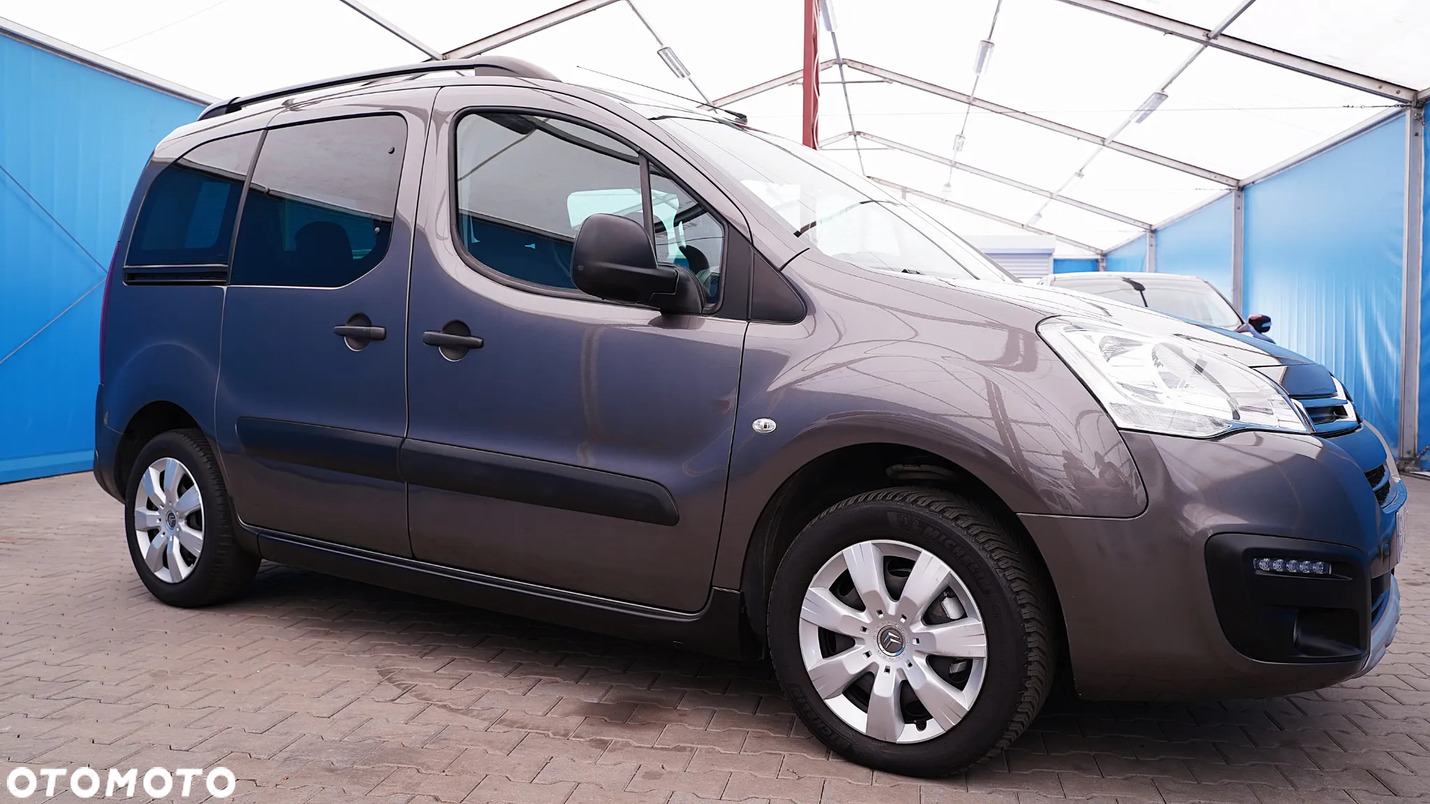 Citroën Berlingo Multispace PureTech 110 SHINE - 13