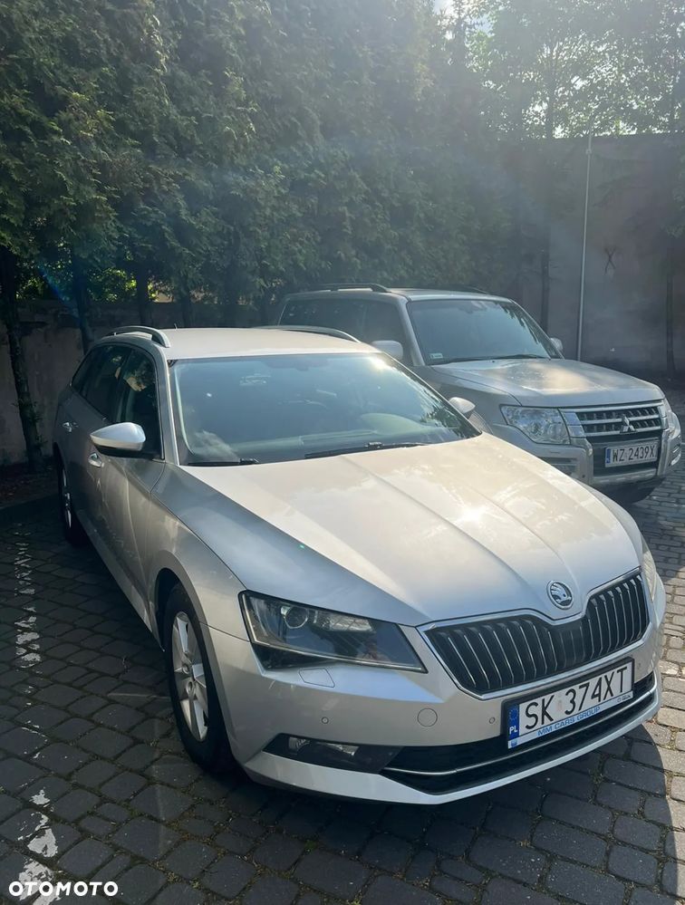 Skoda Superb 2016 photo 2