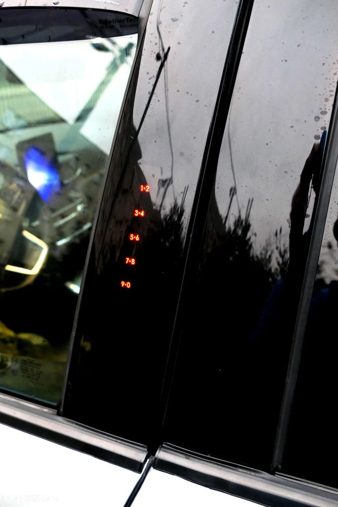 Ford Explorer 3.0 EcoBoost PHEV 4WD Platinum - 26