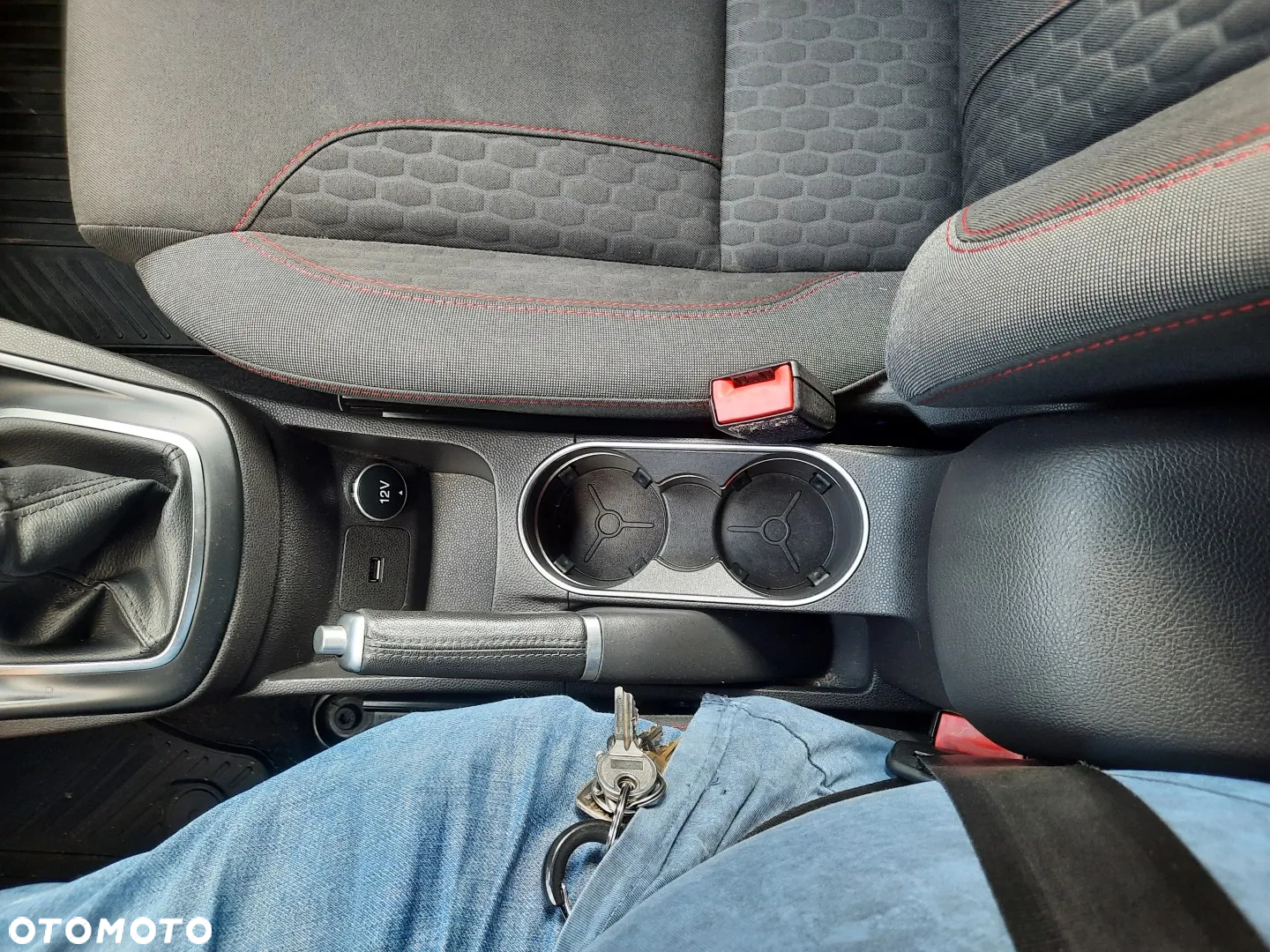 Ford Fiesta 1.0 EcoBoost Start-Stop ST-LINE - 38