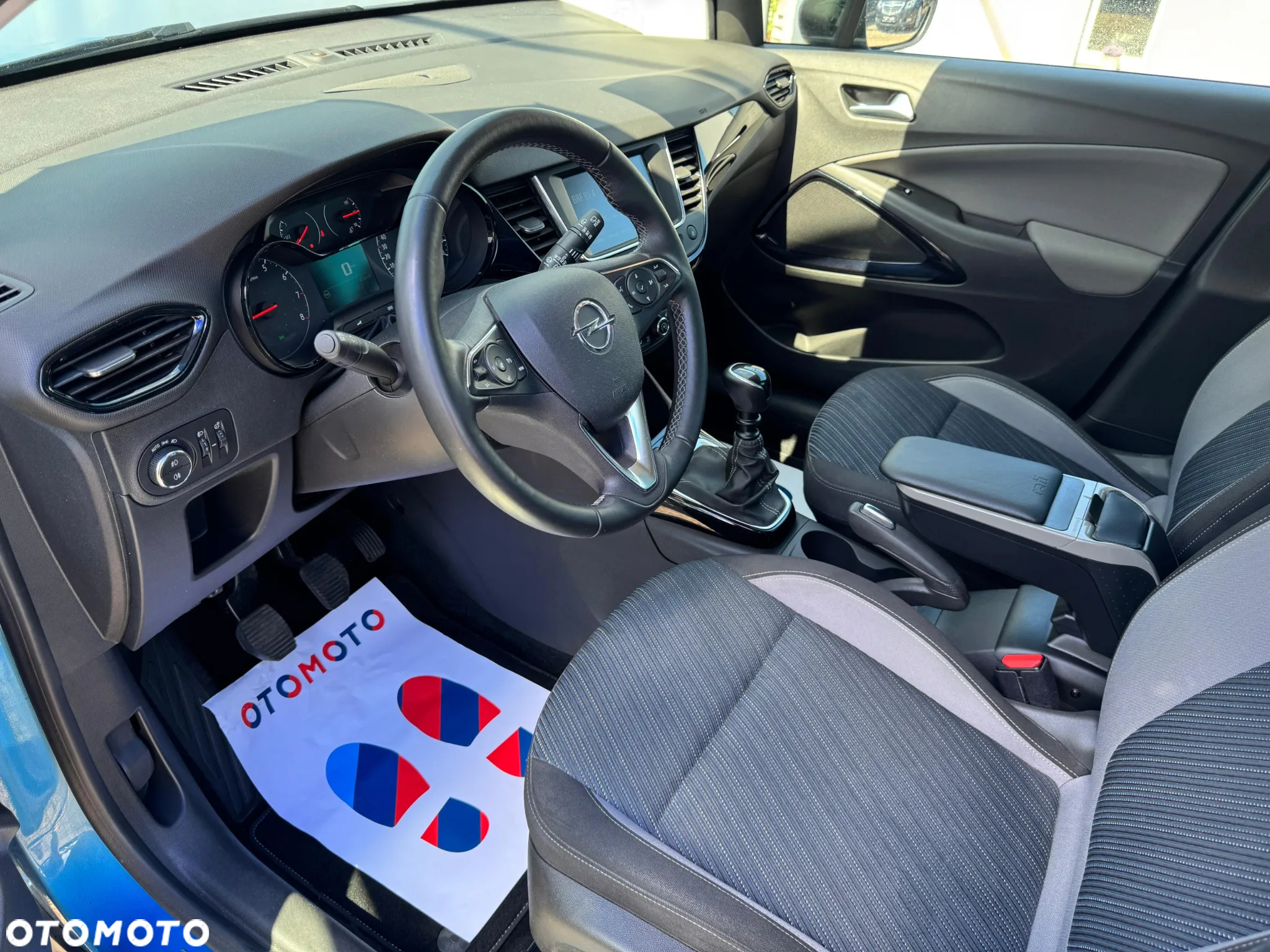 Opel Crossland X - 19