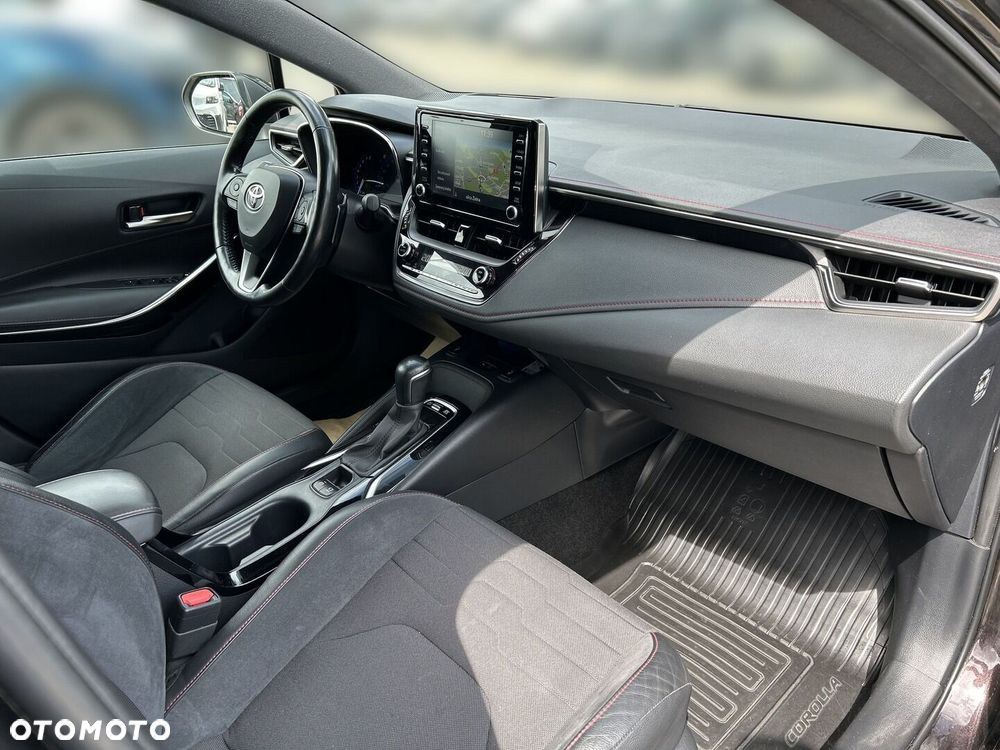 Toyota Corolla - 18