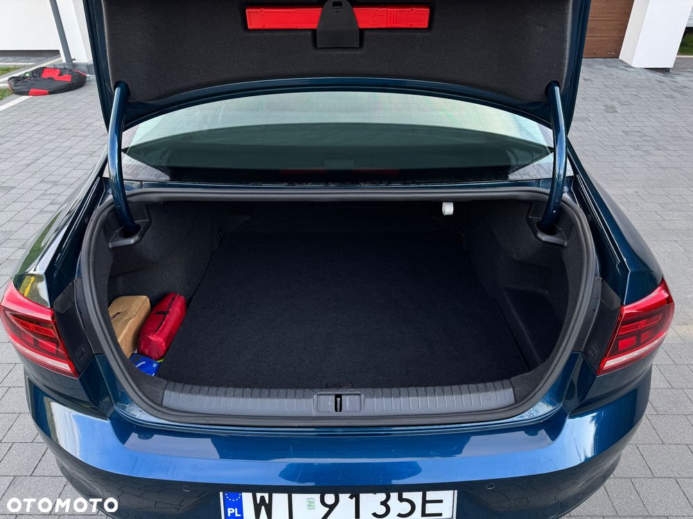 Volkswagen Passat 2.0 TDI EVO Essence - 9