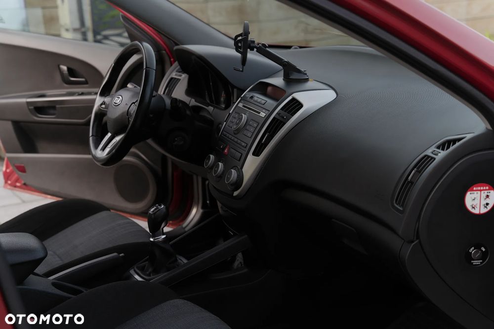Kia Ceed 1.6 Crdi Comfort - 26