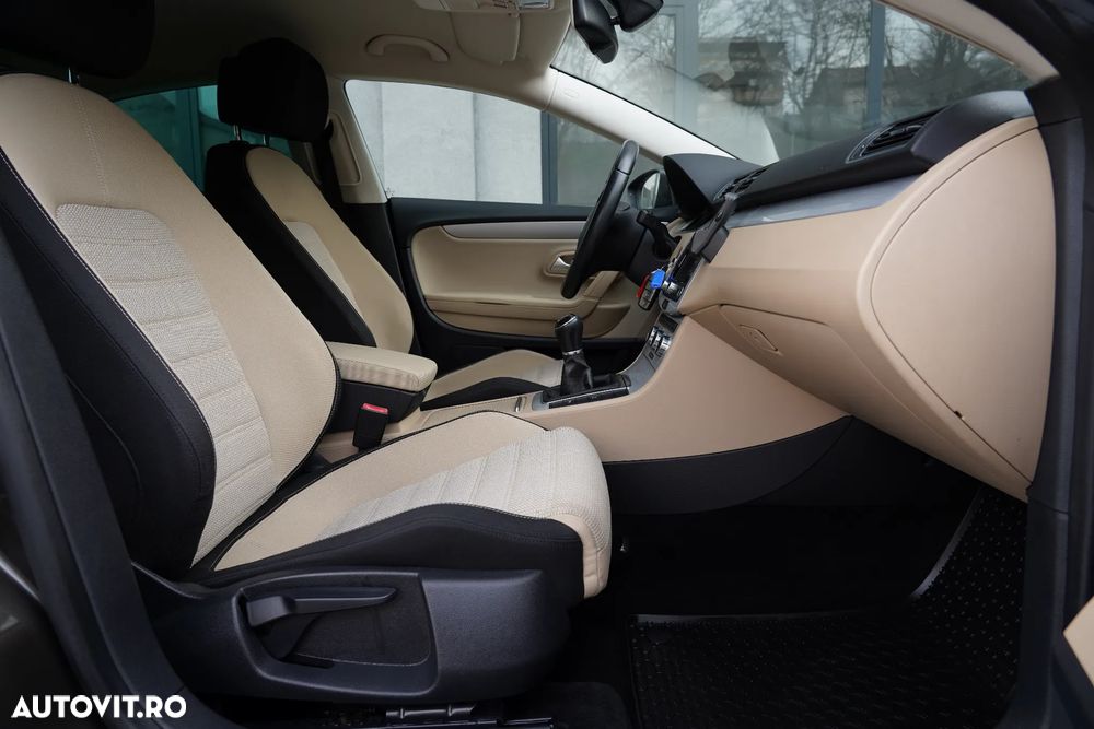 Volkswagen Passat CC 2.0 TDI BlueMotion Technology Exclusive - 9