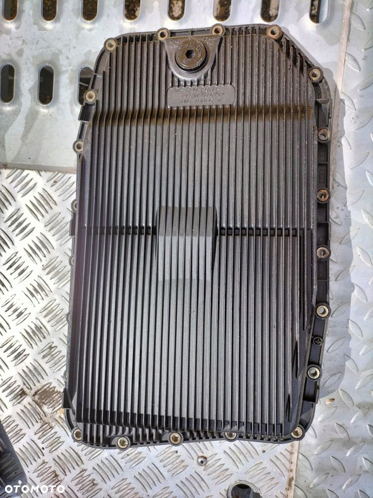 bmw 530 2005 3.0td 6hp-26 filtr miska olejowa oem 25616000 - 1