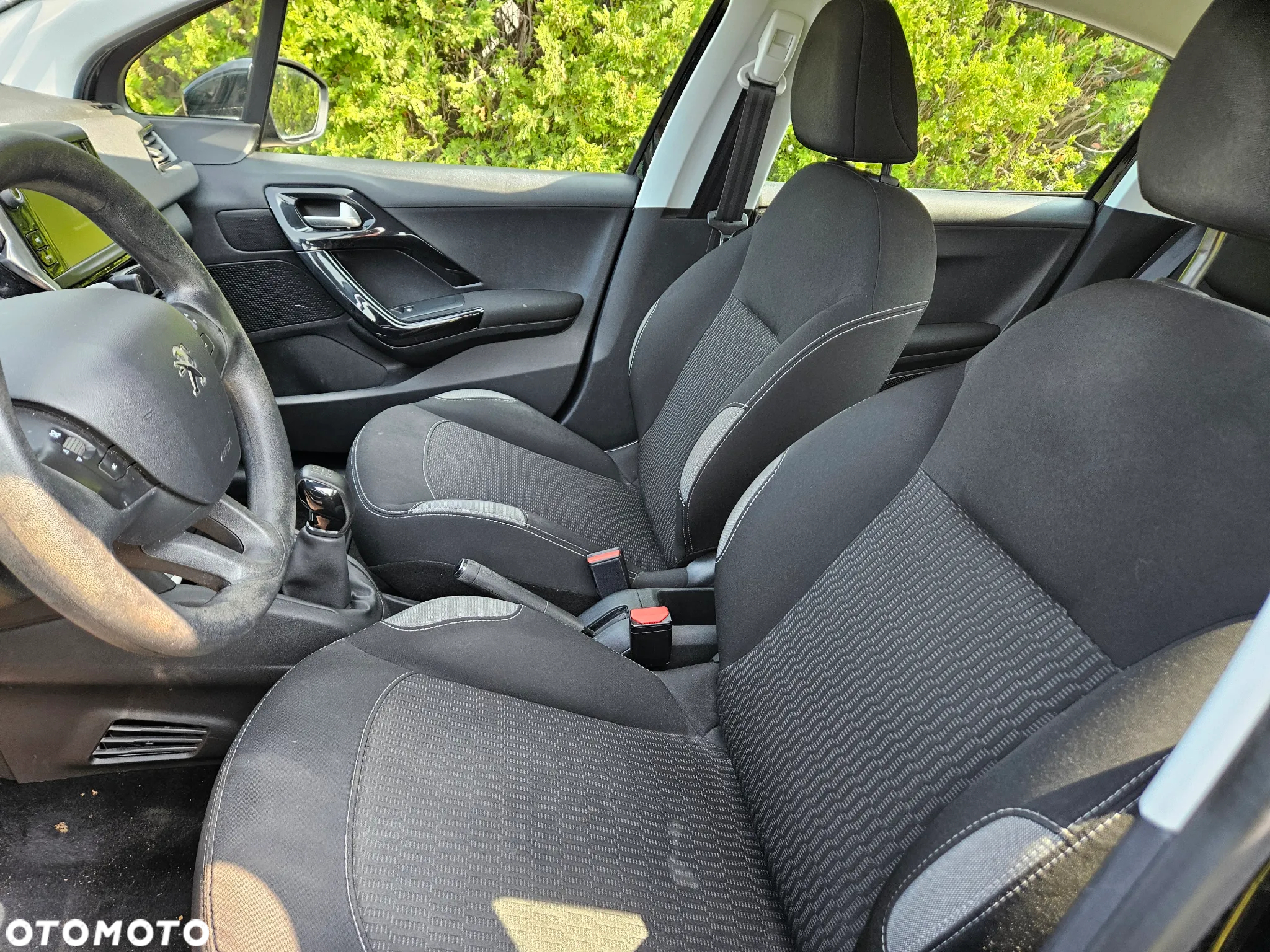 Peugeot 208 1.2 PureTech Active - 10