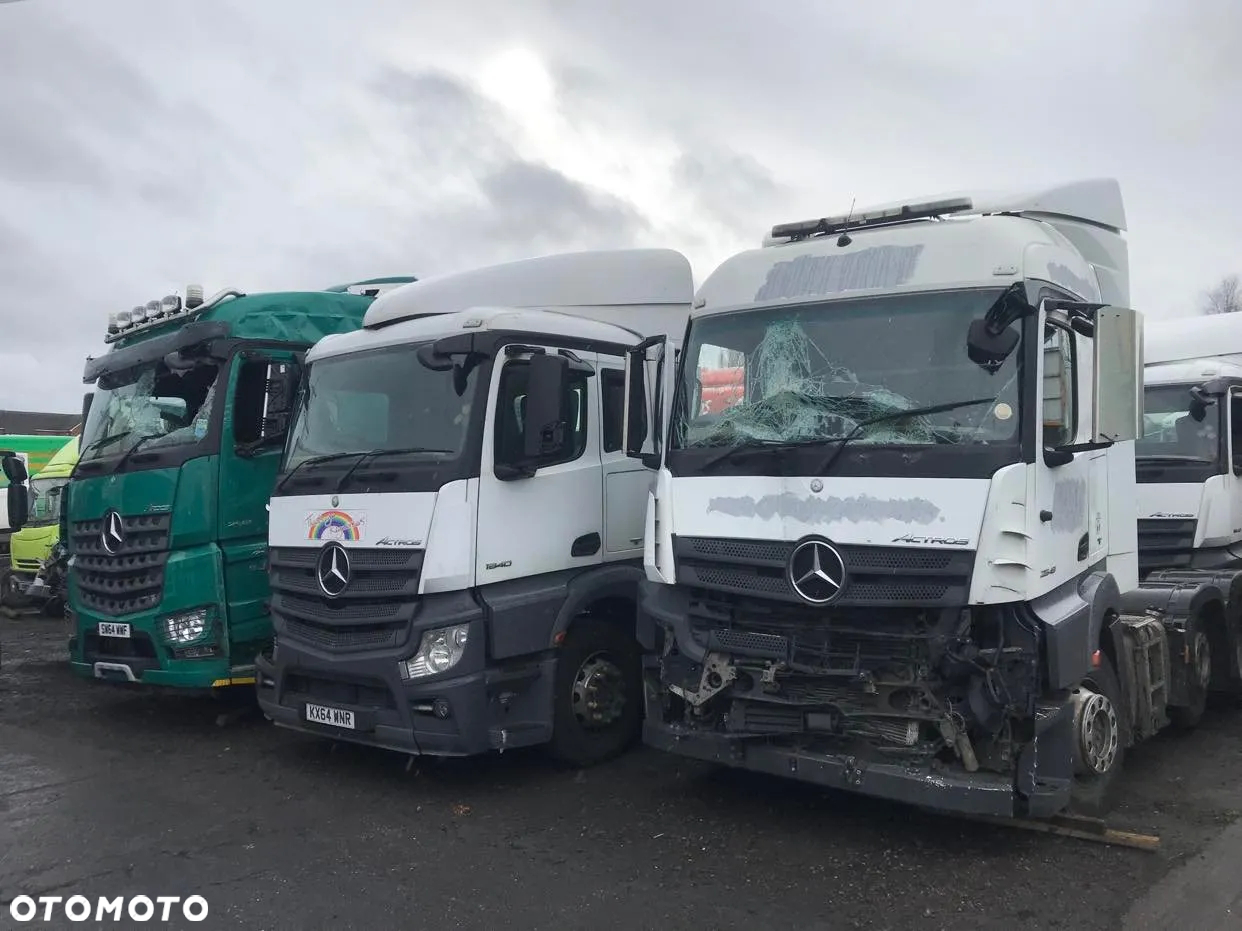 MASKA,GRILL,ATRAPA - MERCEDES ACTROS MP4- CZĘŚCI - 4