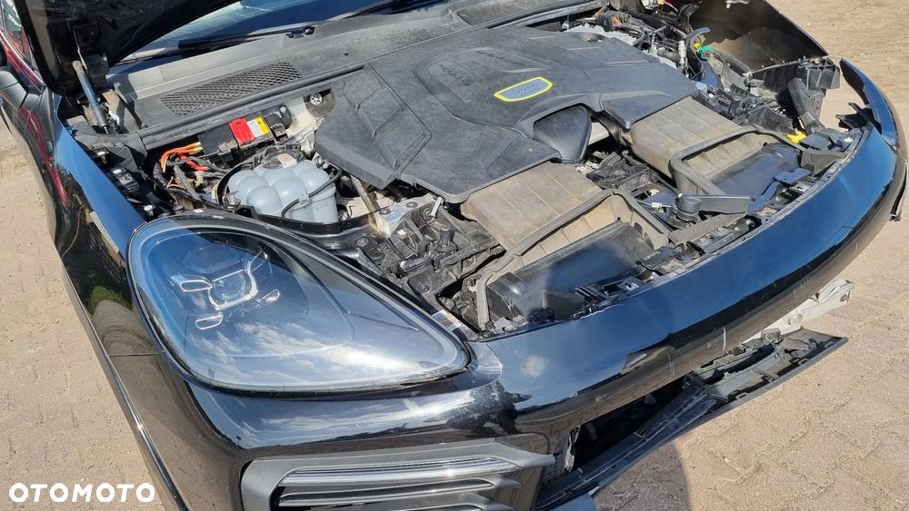 Porsche Cayenne E-Hybrid Tiptronic S - 28