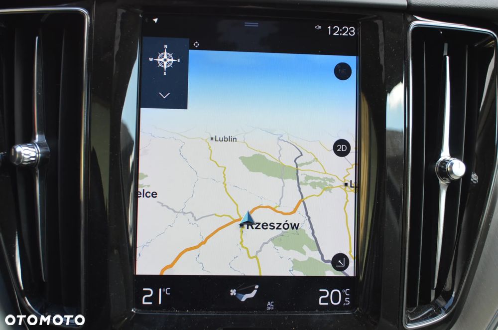 Volvo XC 60 - 8